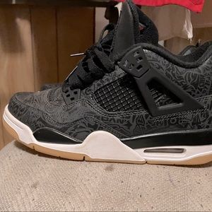 Jordan 4s